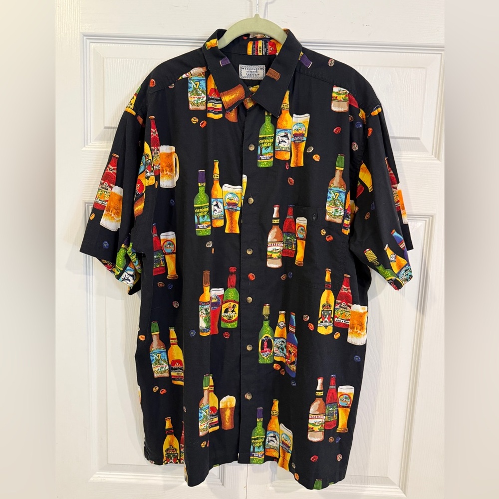 Weekender Traveler Black Shirt with Beer